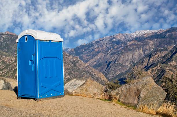 Affordable portable toilet rental in Greenacres, CA